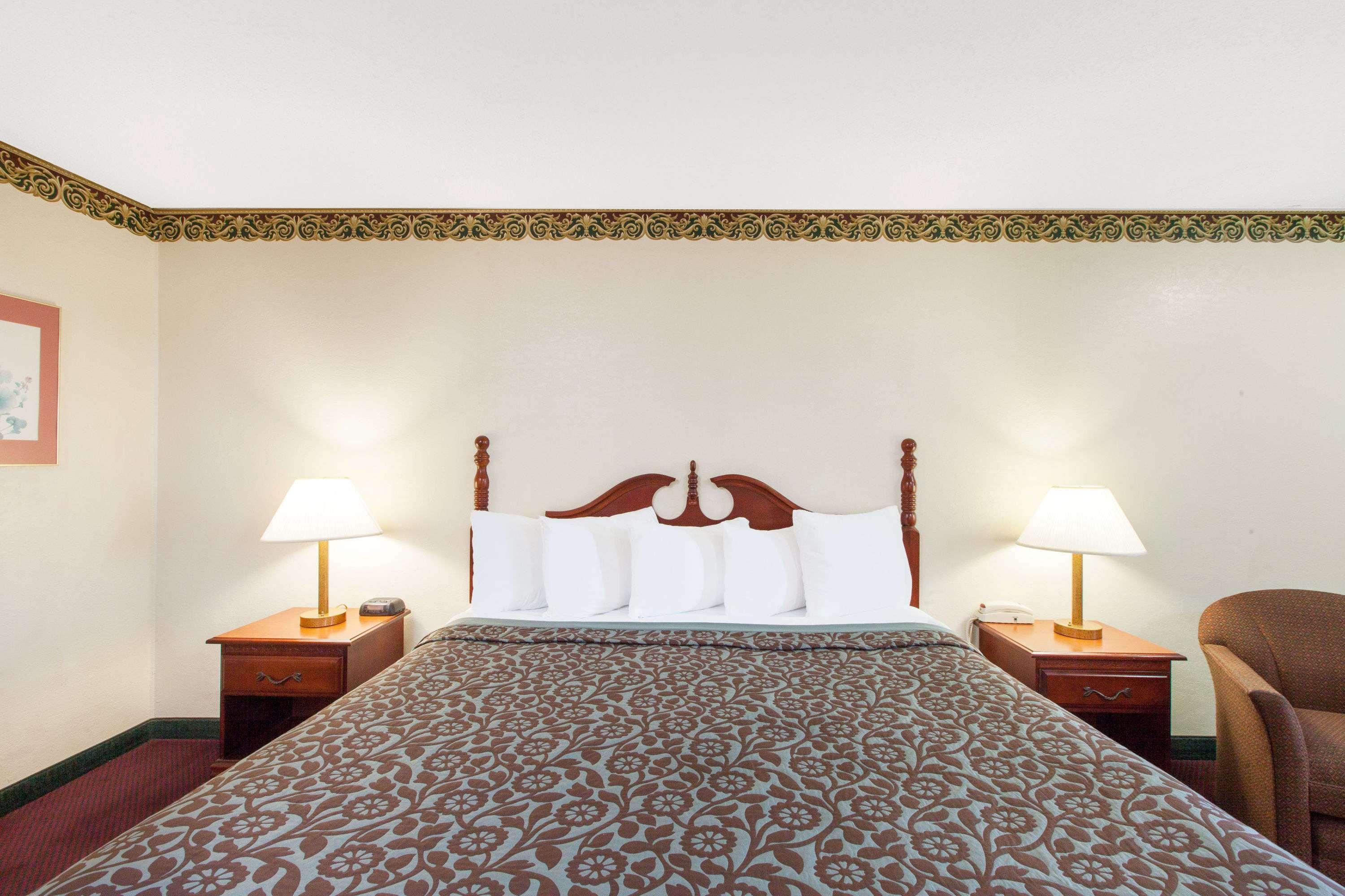 Hotel Days By Wyndham